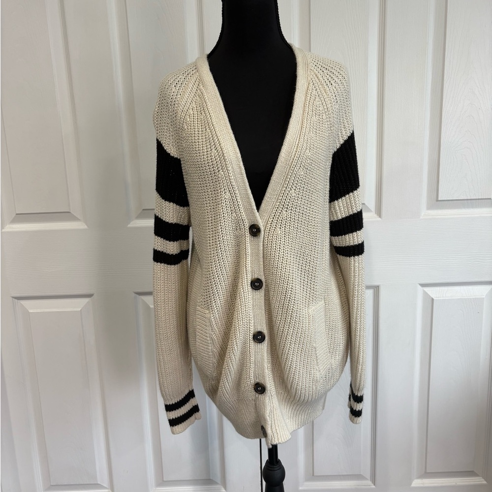 Forever 21 Off-White Women's Sweater